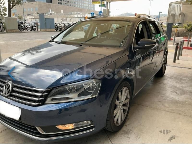 Azul Usado 2011 VW Passat Highline Berlina | 10.990 € (Precio justo) - Imagen 1/4