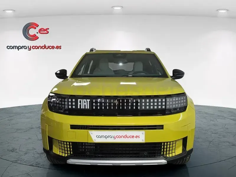 Nuevo Fiat Grande Panda La Prima 110 CV (80 kW) 2025 Amarillo Utilitario