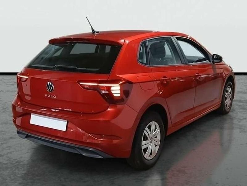 Usado VW Polo Trendline 95 CV (69 kW) 2022 Rojo Utilitario