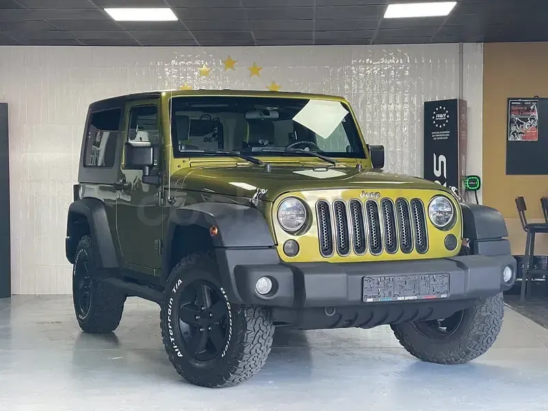 Usado Jeep Wrangler Unlimited Sport 177 CV (130 kW) 2007 Verde SUV