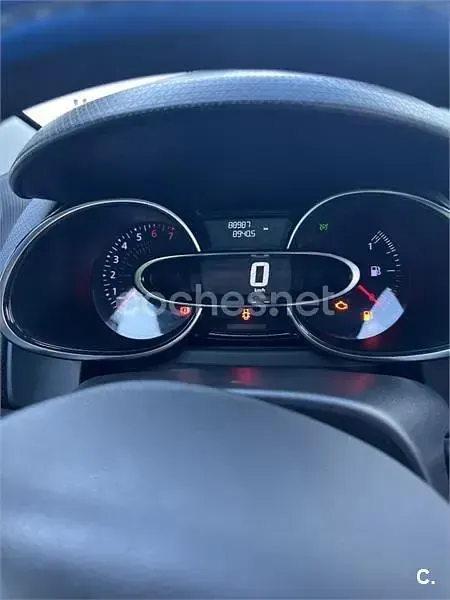 Usado Renault Clio IV LIMITED 75 CV (55 kW) 2017 Negro Berlina
