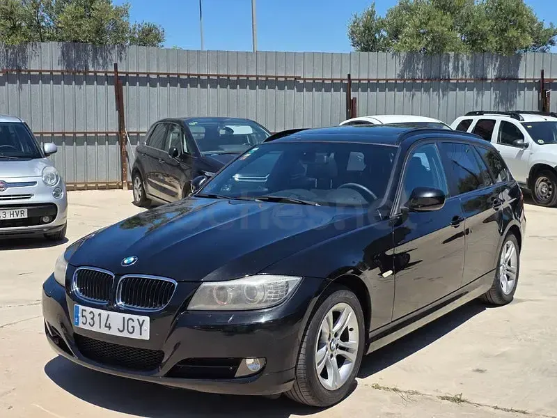 Occasion BMW 318 143 ch (105 kW) 2012 Noir Break