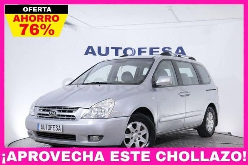 Usado Kia Carnival 185 CV (136 kW) 2011 Gris / plata Monovolumen