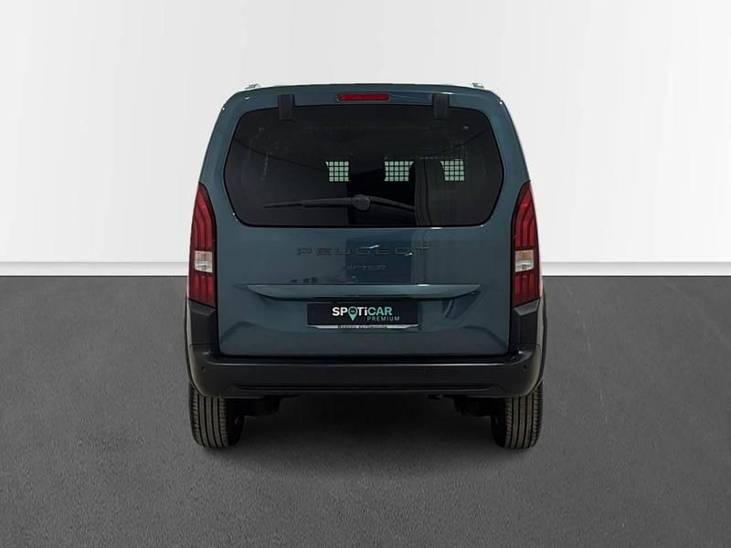 Usado Peugeot Rifter Allure 100 CV (73 kW) 2024 Azul Monovolumen