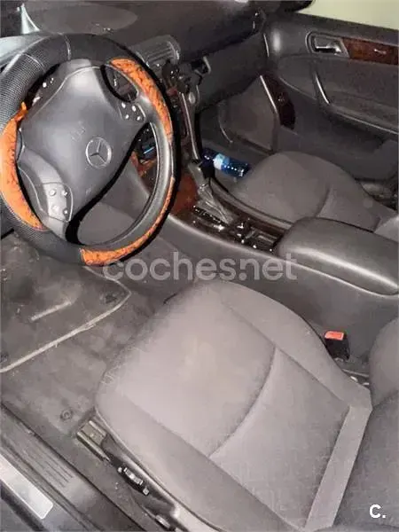 Usado Mercedes C240 Elegance 170 CV (125 kW) 2000 Negro Berlina