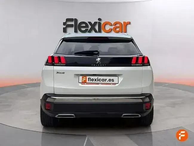 Usado Peugeot 3008 Allure 130 CV (95 kW) 2019 Blanco SUV