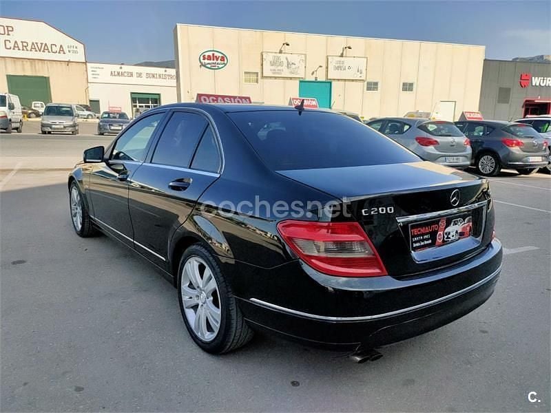 Usado Mercedes C200 Avantgarde 136 CV (100 kW) 2009 Negro Berlina