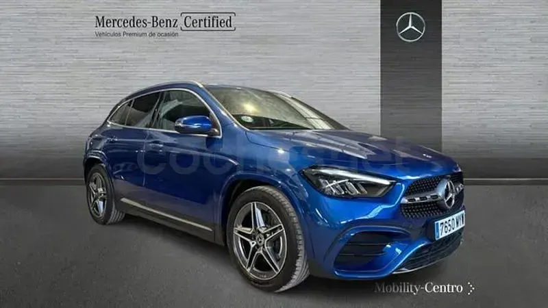 Usado Mercedes GLA200 163 CV (119 kW) 2025 Azul SUV