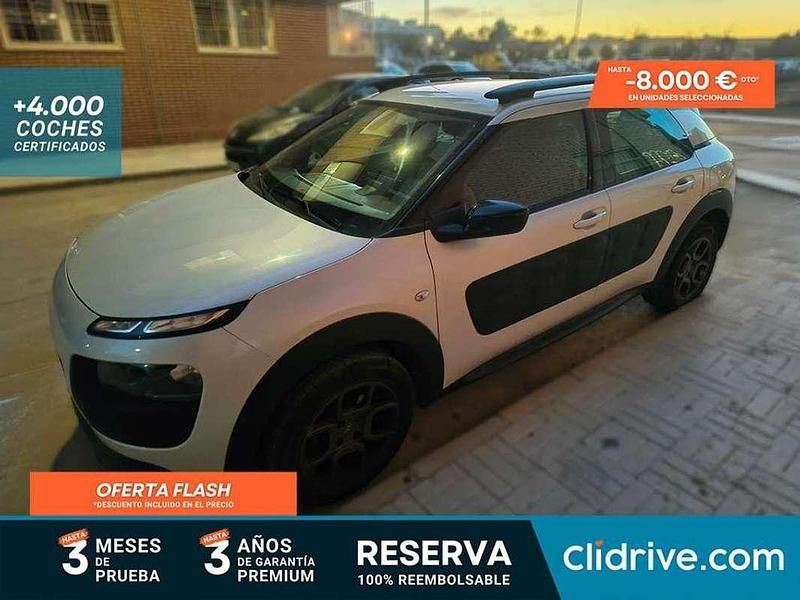 Usado Citroën C4 Cactus Feel 99 CV (72 kW) 2014 Blanco Utilitario