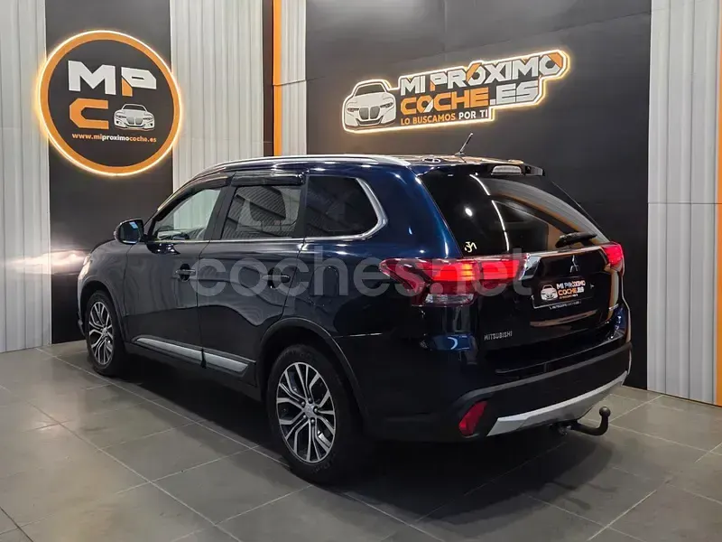 Usado Mitsubishi Outlander Motion 150 CV (110 kW) 2016 Azul SUV