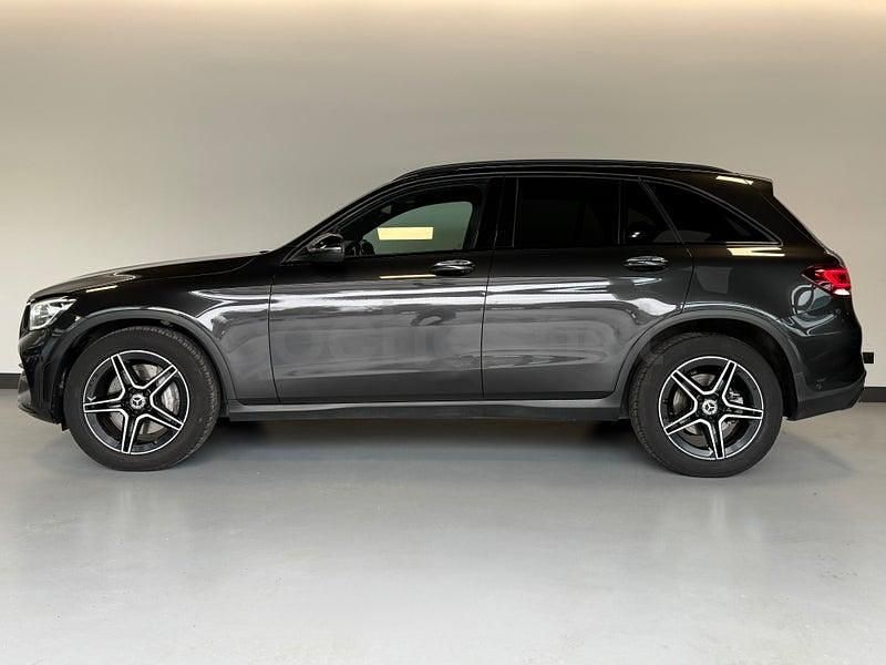 Usado Mercedes GLC220 194 CV (142 kW) 2020 Gris / plata SUV