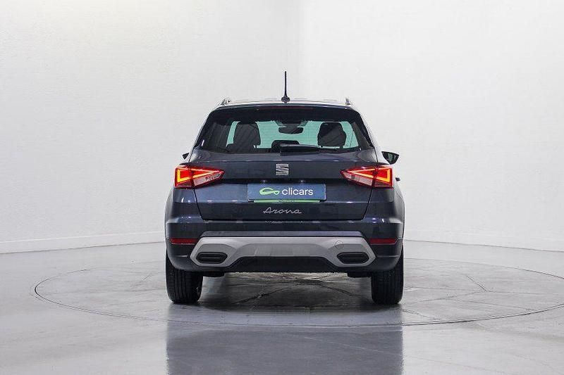 Usado Seat Arona Xperience 115 CV (84 kW) 2025 Gris SUV