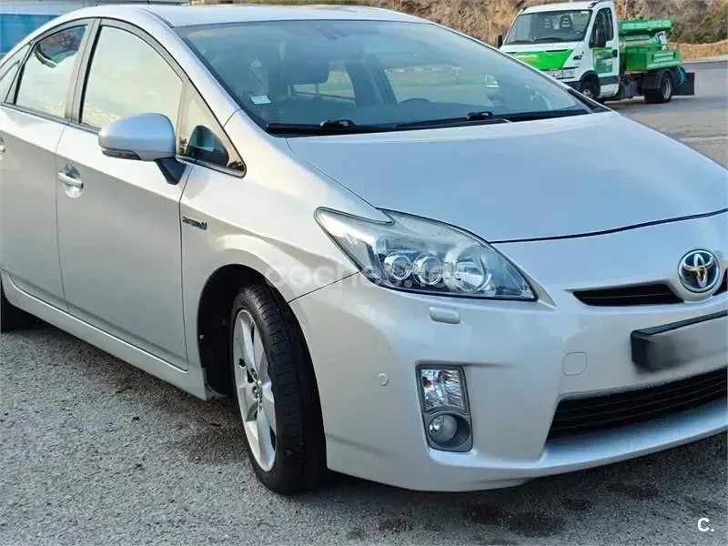 Usado Toyota Prius Eco 136 CV (100 kW) 2010 Gris / plata Utilitario