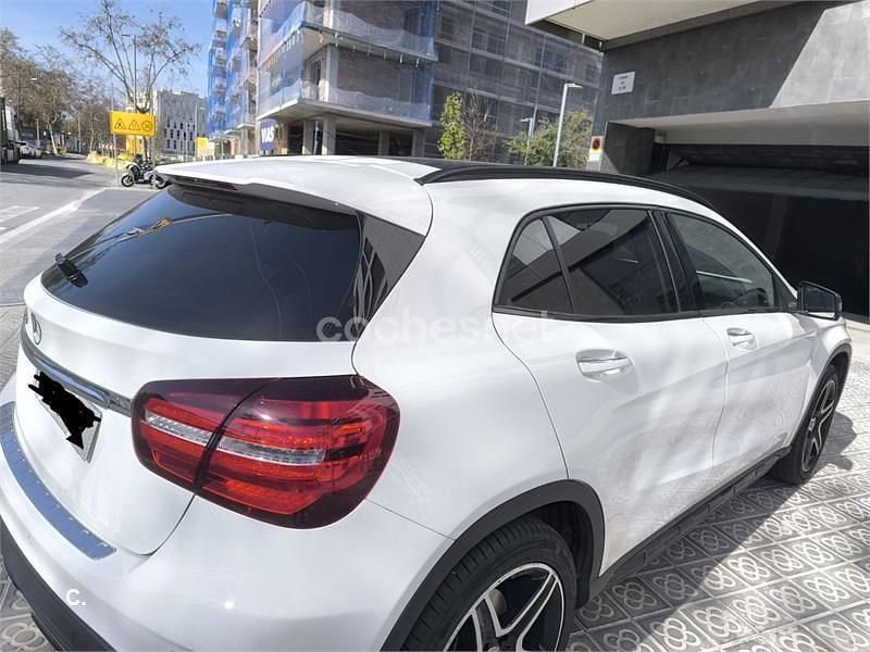 Usado Mercedes GLA200 AMG line 136 CV (100 kW) 2018 Blanco SUV