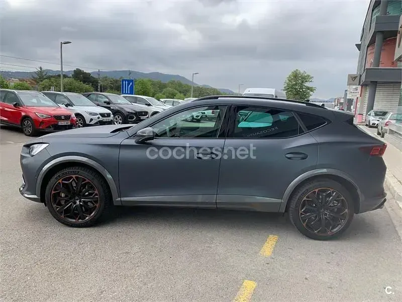 Usado Cupra Formentor VZ 310 CV (228 kW) 2023 Gris / plata SUV