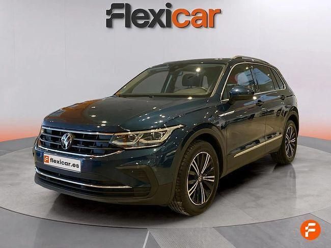 Usado VW Tiguan Life 150 CV (110 kW) 2022 Azul SUV