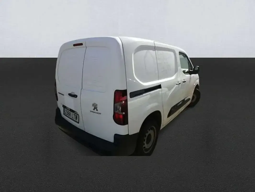 Usado Peugeot Partner Premium 98 CV (72 kW) 2021 Blanco Monovolumen