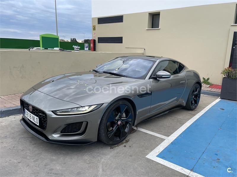 Usado Jaguar F-Type R-Dynamic 300 CV (220 kW) 2021 Gris / plata Coupe