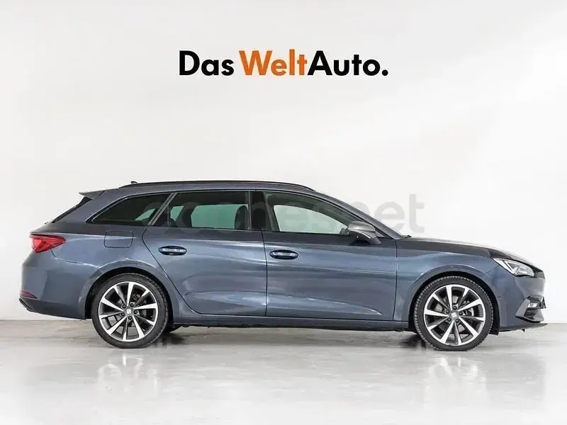 Usado Seat Leon FR 150 CV (110 kW) 2021 Gris Familiar