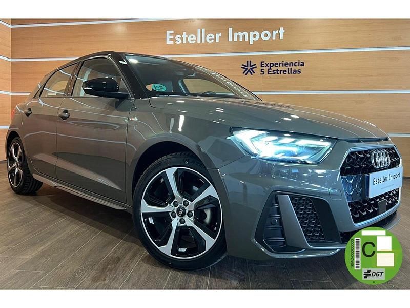 Usado Audi A1 Premium 110 CV (80 kW) 2021 Gris Utilitario