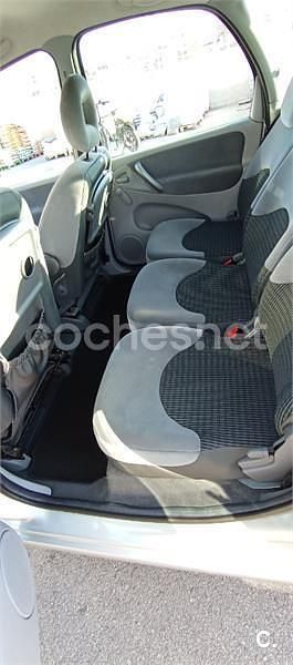 Usado Citroën Xsara Picasso Exclusive 92 CV (67 kW) 2010 Gris / plata Monovolumen