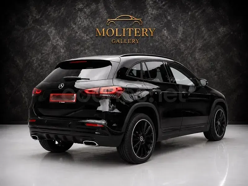 Usado Mercedes GLA250 218 CV (160 kW) 2021 Negro SUV