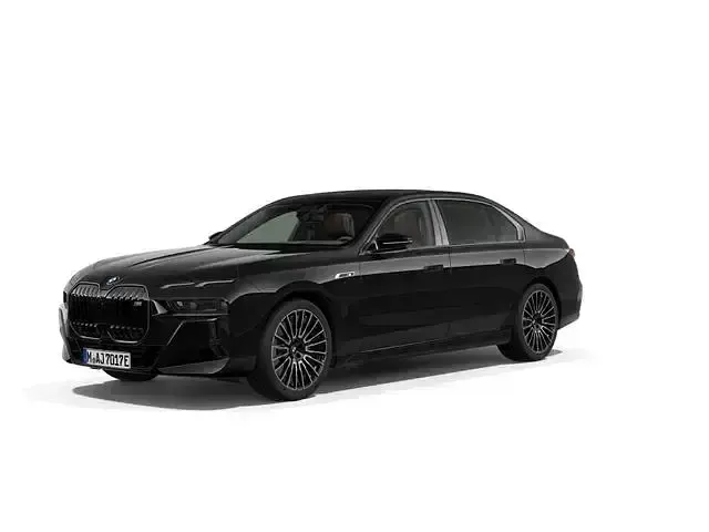 Usado BMW M760e Comfort Edition 571 CV (419 kW) 2025 Berlina