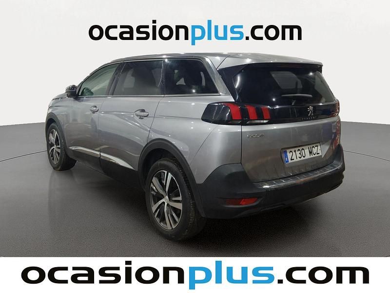 Usado Peugeot 5008 Allure 131 CV (96 kW) 2022 Gris SUV