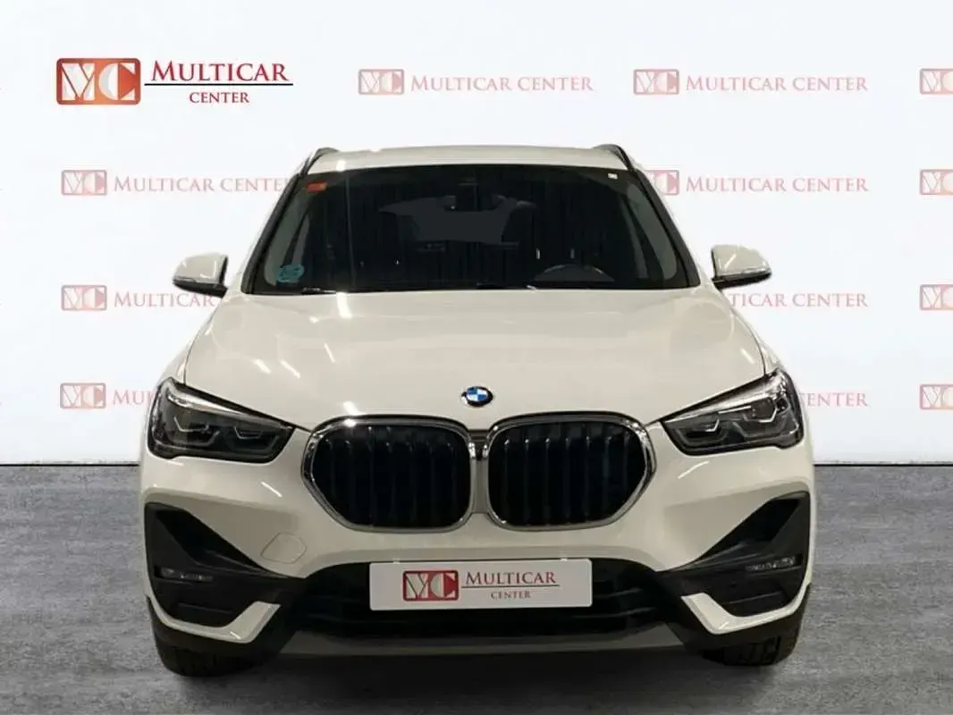 Usado BMW X1 Sport Line 150 CV (110 kW) 2021 Blanco SUV