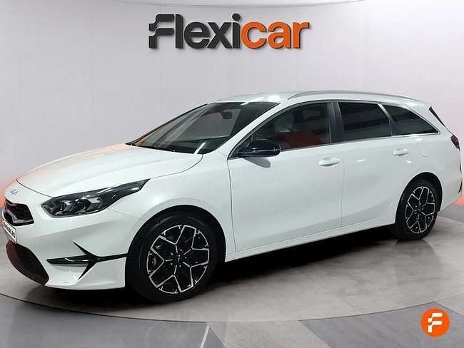 Usado Kia Ceed Style 100 CV (73 kW) 2025 Blanco Utilitario