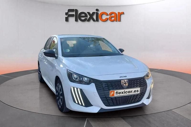Blanco Usado 2024 Peugeot 208 Style Utilitario | 13.890 € (Precio justo) - Imagen 1/4