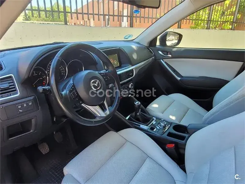 Usado Mazda CX-5 Luxury 150 CV (110 kW) 2016 Negro SUV