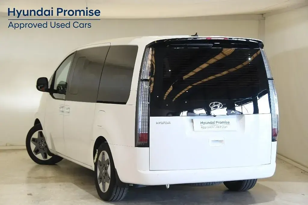 Usado Hyundai Staria 177 CV (130 kW) 2022 Monovolumen