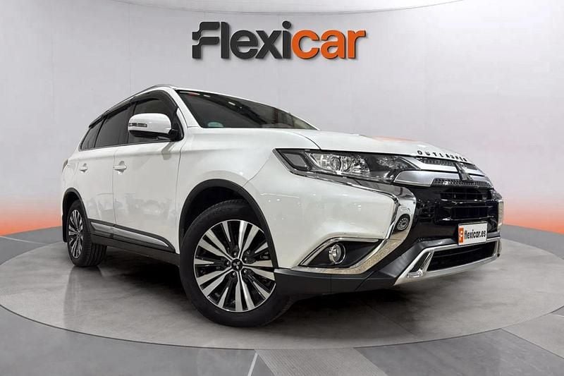 Blanco Usado 2019 Mitsubishi Outlander Motion SUV | 18.990 € (Precio justo) - Imagen 1/4