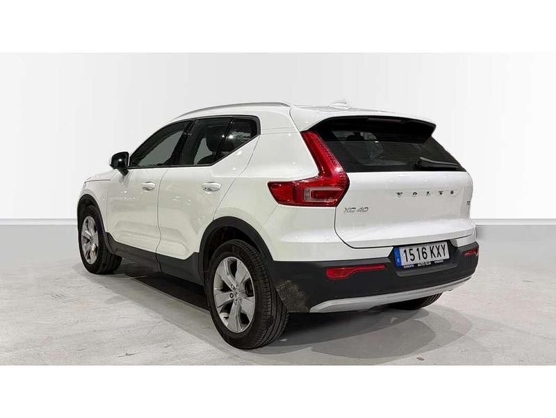 Usado Volvo XC40 Momentum 156 CV (114 kW) 2019 Blanco SUV