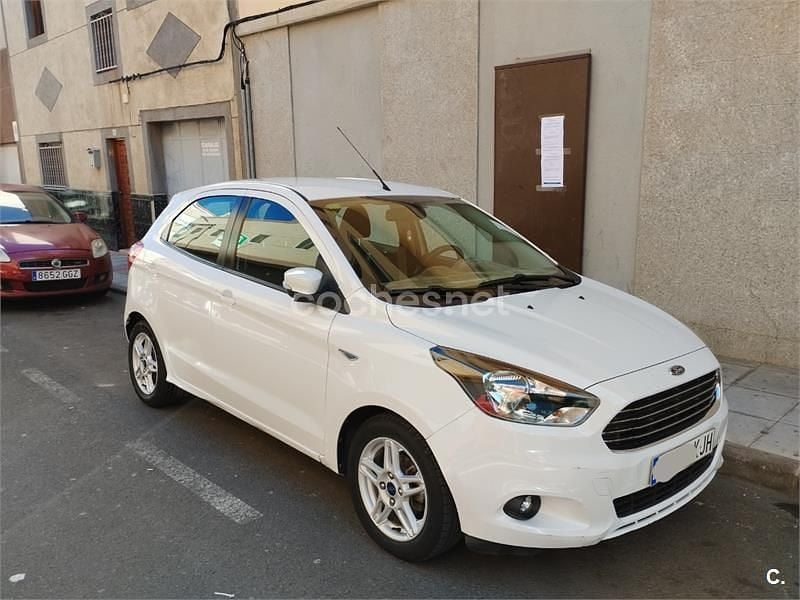 Blanco Usado 2018 Ford Ka Plus Ultimate Utilitario | 8000 € (Precio justo) - Imagen 1/4