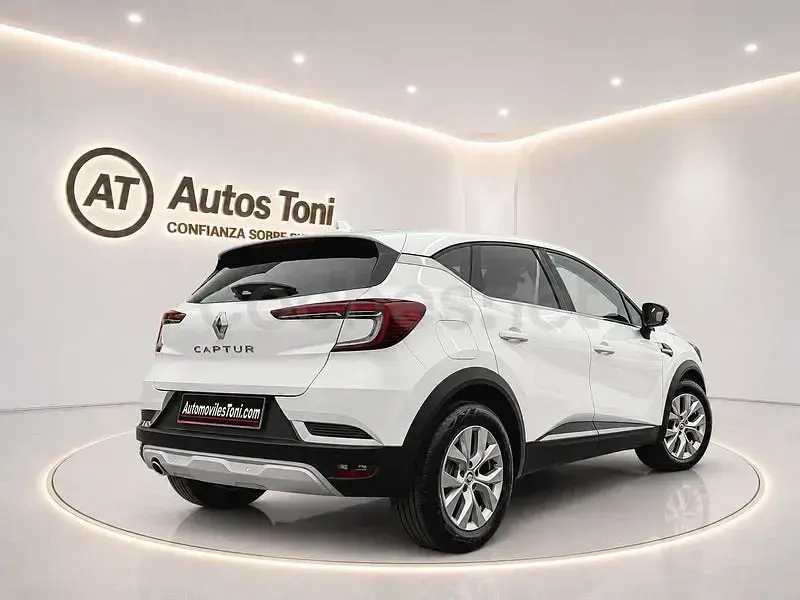 Usado Renault Captur Zen 100 CV (73 kW) 2021 Blanco SUV
