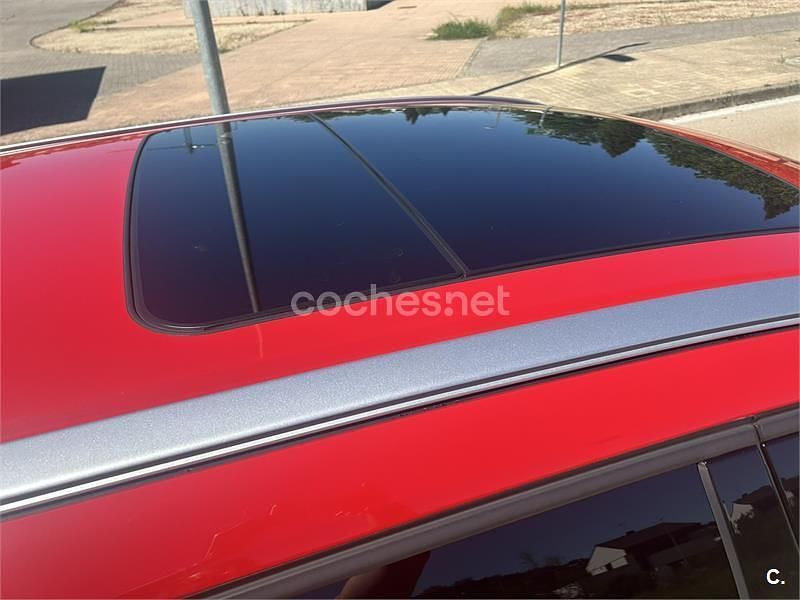 Usado Volvo XC60 R-Design Momentum 181 CV (133 kW) 2016 Rojo SUV