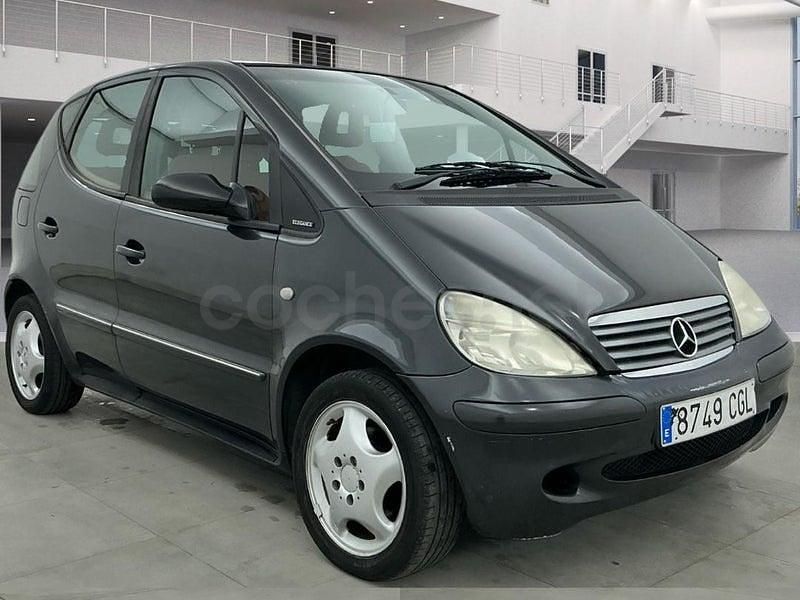 Usado Mercedes A140 Classic 82 CV (60 kW) 2004 Negro Monovolumen
