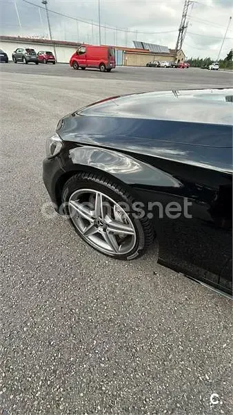 Usado Mercedes C220 AMG line 170 CV (125 kW) 2017 Negro Familiar