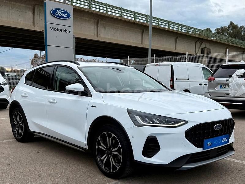 Blanco Usado 2022 Ford Focus Active Berlina | 20.700 € (Caro) - Imagen 1/4