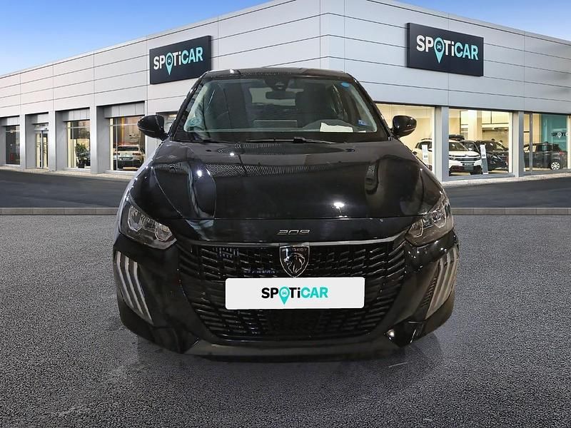 Usado Peugeot 208 Active 100 CV (73 kW) 2024 Negro Utilitario