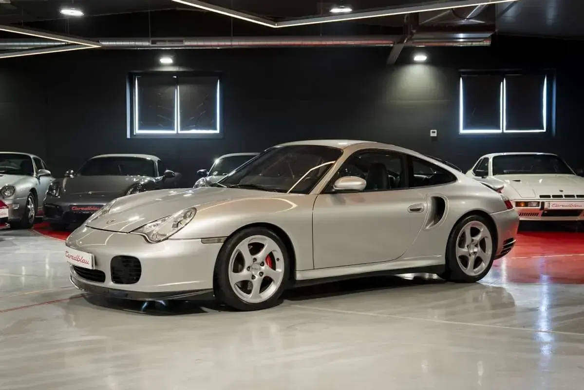 Usado Porsche 996 Turbo 420 CV (308 kW) 2002 Plateado Coupe