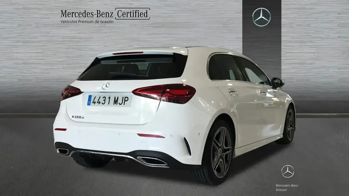 Usado Mercedes A200 Advanced 150 CV (110 kW) 2023 Blanco Berlina