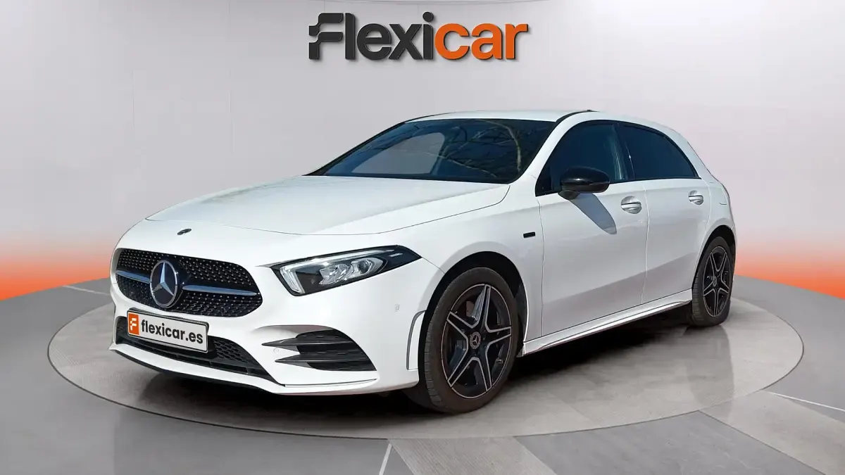 Usado Mercedes A250 220 CV (161 kW) 2021 Blanco Berlina