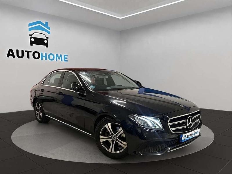 Usado Mercedes E220 194 CV (142 kW) 2019 Negro Berlina