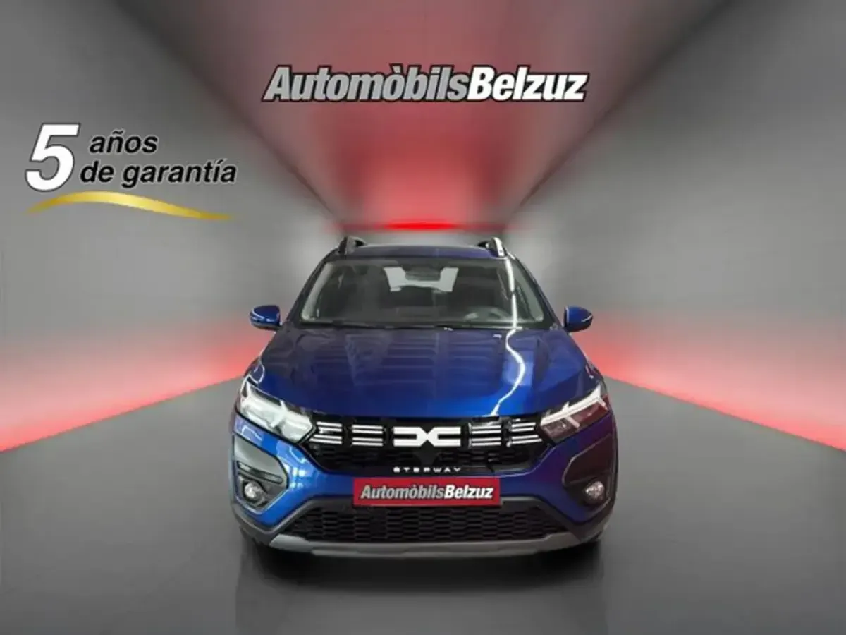 Käytetty Dacia Sandero Essentiel 101 HP (74 kW) 2025 Sininen Viistoperä