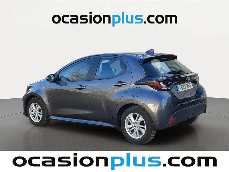 Usado Toyota Yaris Edition 125 CV (91 kW) 2024 Gris Utilitario