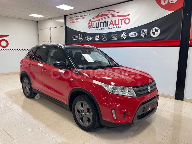 Używany Suzuki Vitara 120 KM (88 kW) 2016 Czerwony SUV