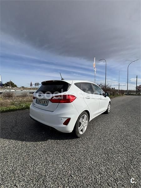 Usado Ford Fiesta Trend 85 CV (62 kW) 2020 Blanco Utilitario